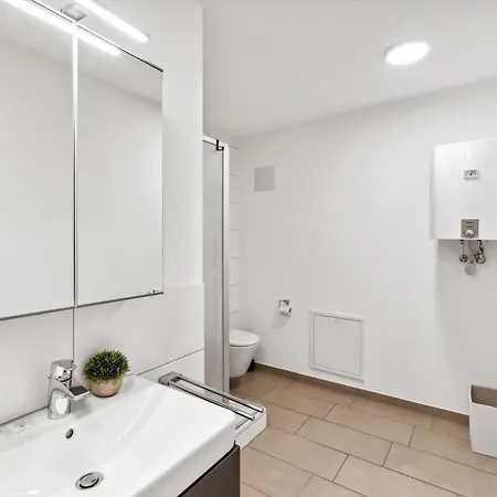 Apartment Fuer 6 Aalen Zentrum Netflix 300 Mbit Wlan * Aalen